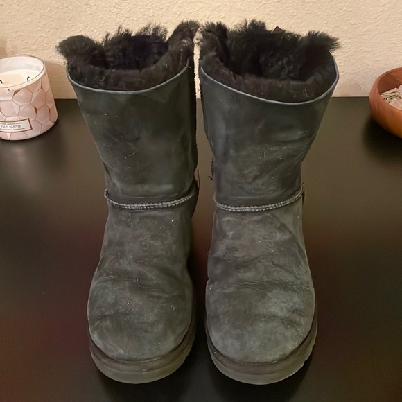UGG | Shoes | Black Uggs Size 7 Women 